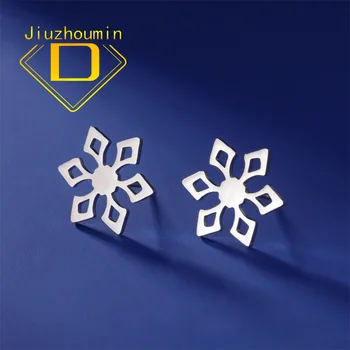Маленькие серьги в виде снежинок из нержавеющей стали, выдолбленные из титановой стали, универсальный и модный рождественский подарок