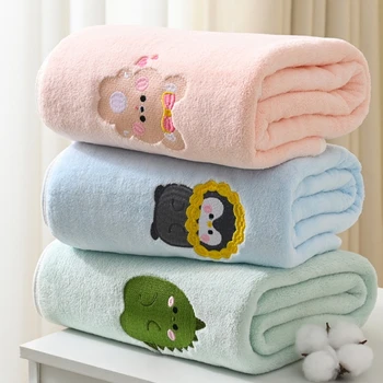 Детское банное полотенце, Коралловый бархатный халат, Милое мультяшное одеяло, пижамы для младенцев, Впитывающее банное полотенце для новорожденных