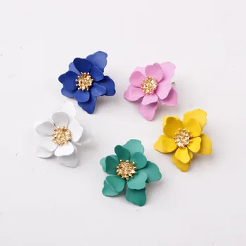 Корейские серьги-гвоздики с цветами для женщин, новые Милые серьги с цветами из аэрозольной краски для девочек, свадебные украшения для помолвки, подарки